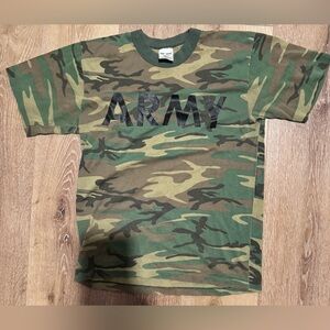 Rothco Green Camouflage unisex T-Shirt- small